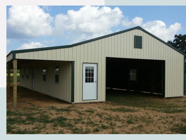 Строительство конюшен в Сарапуле