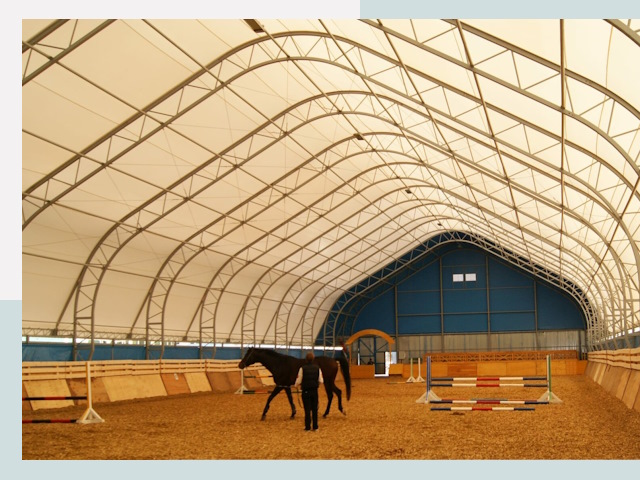 Строительство конных манежей в Сарапуле