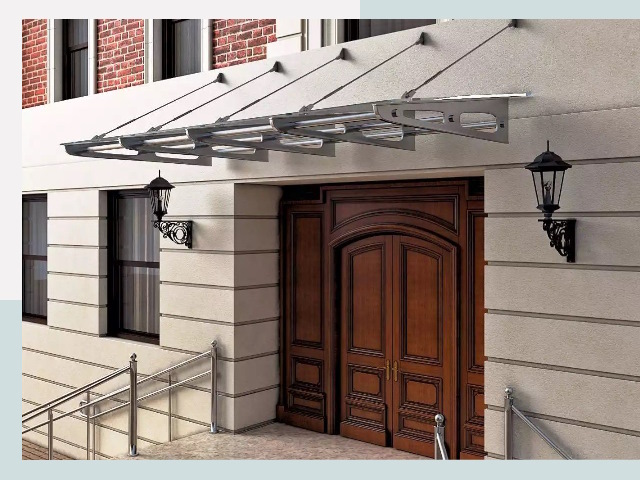 Металлические козырьки от 619 руб. в Сарапуле